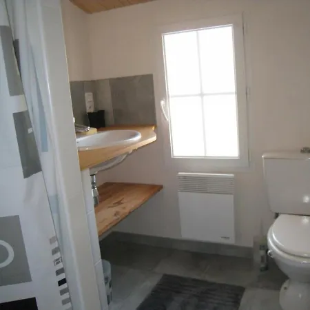 Casa de Férias Maison L'epine, 4 Pieces, 6 Personnes - Fr-1-224b-455 *